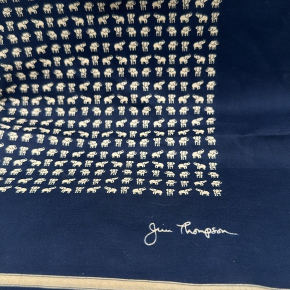 Jim Thompson blue brown elephant pattern cotton scarf - Picture 2 of 4